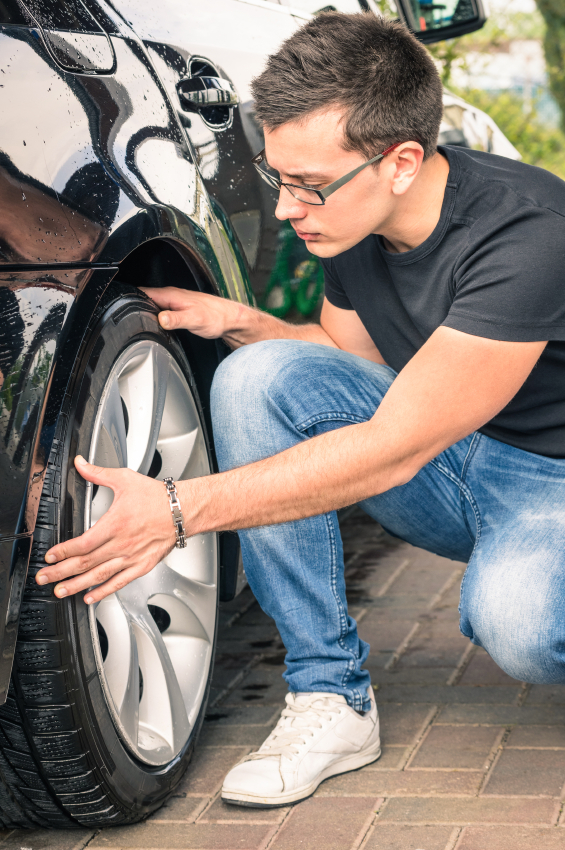 Let Hong Kong Auto Service help you make the best decision on new tires.