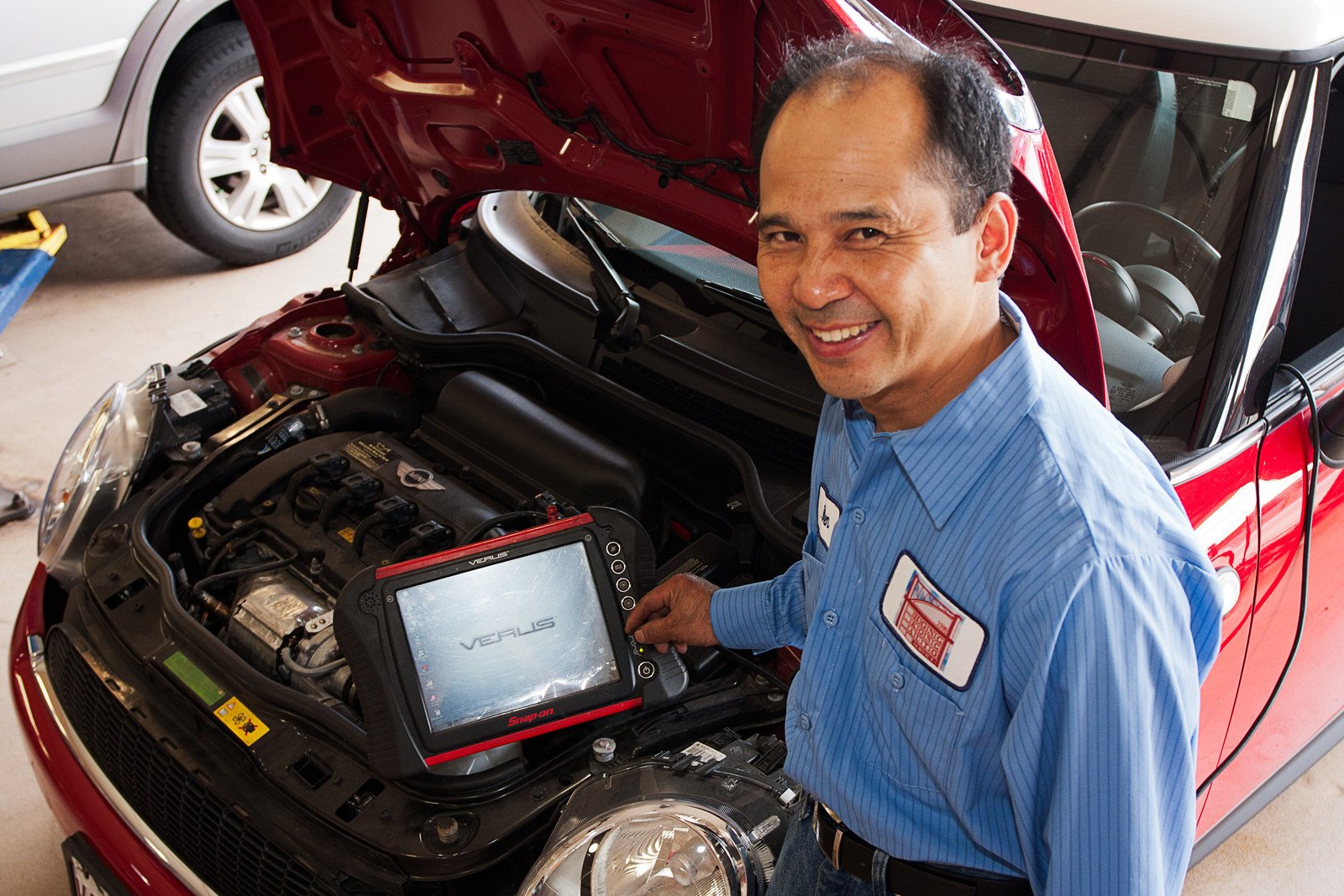 Auto Repair, Oil Changes, Brakes, Tires Hong Kong Auto Service